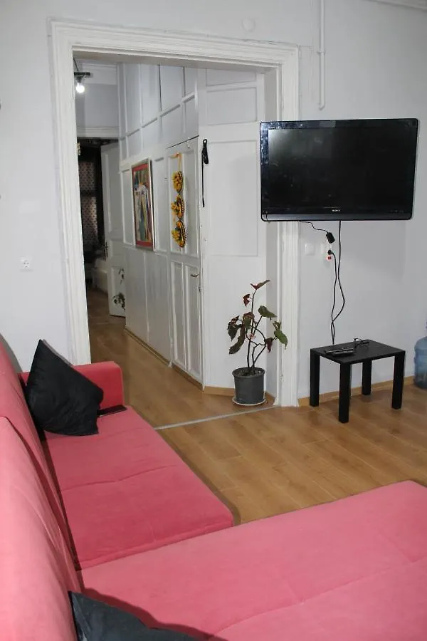 Апартаменты For Those Who Want To Be Close To Beyoglu Istiklal Street Стамбул