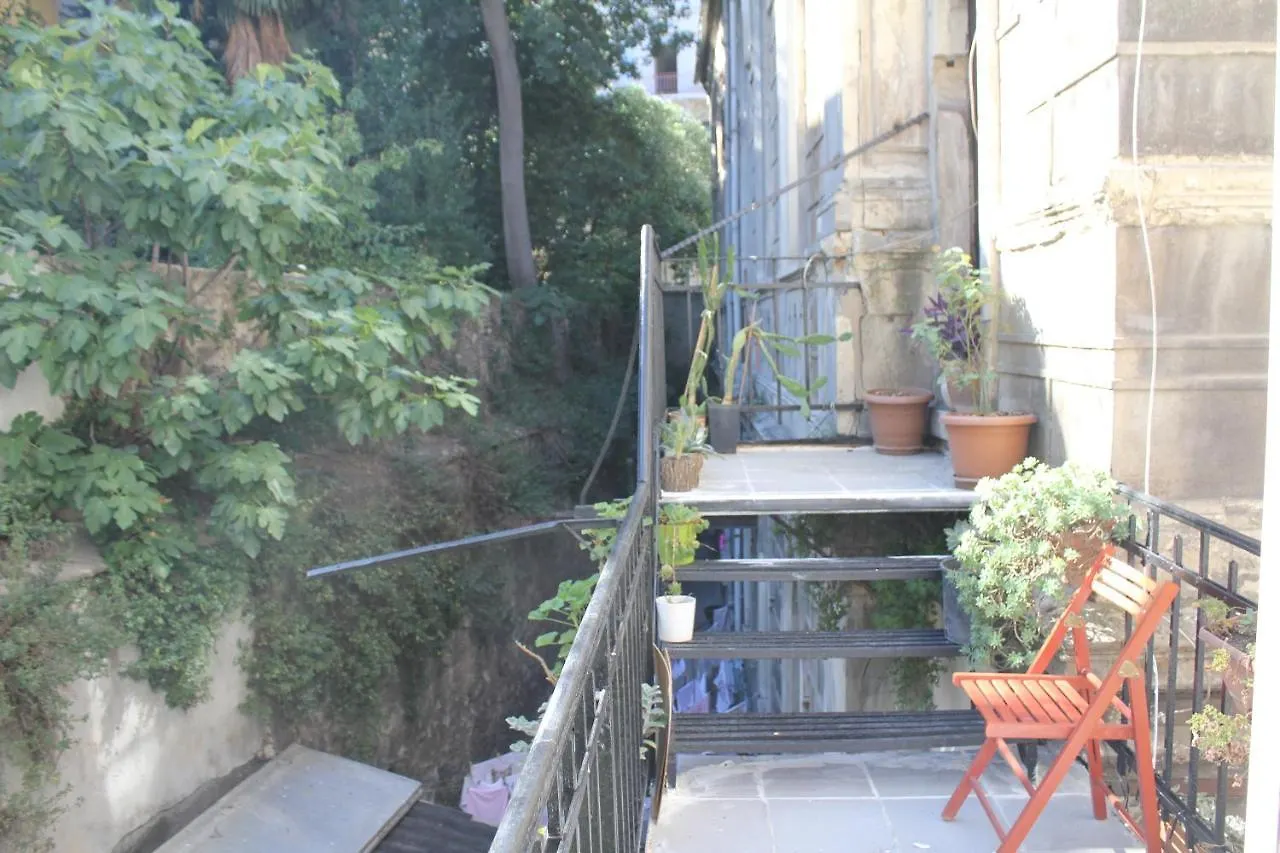 Апартаменты For Those Who Want To Be Close To Beyoglu Istiklal Street Стамбул Турция